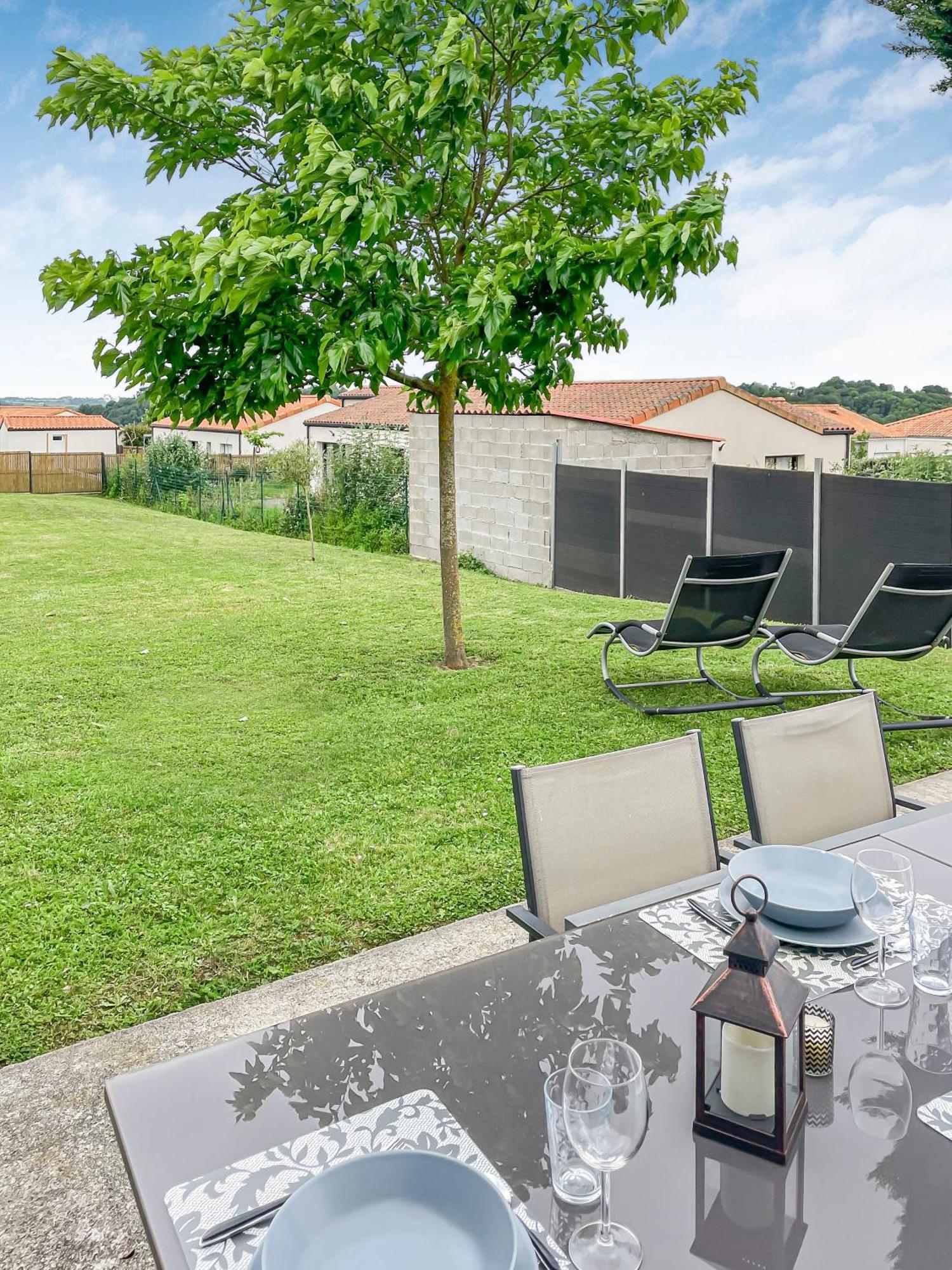 De Marko Et Mag A Villa Oudon